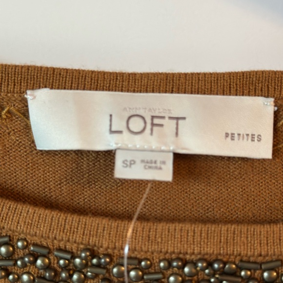 NWT loft short sleeve top size S petite. Caramel color , excellent condition - Picture 3 of 9